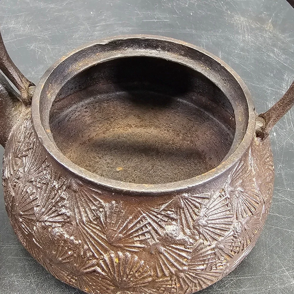 Vintage Japanese Nambu Tekki Cast Iron Tetsubin Teapot Pine Needle 0.5L